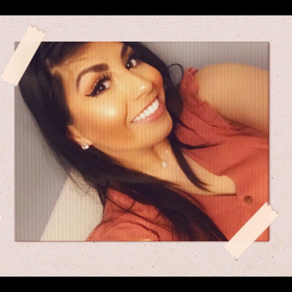 Meet your Posher, Nicole